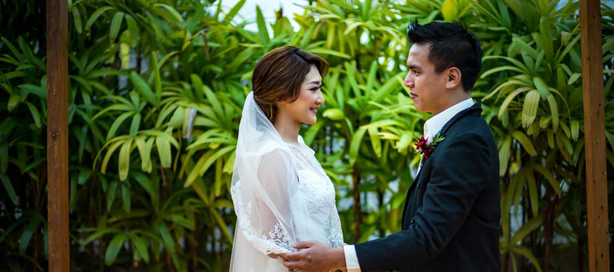 intimate wedding blessing ceremony berry amour villas