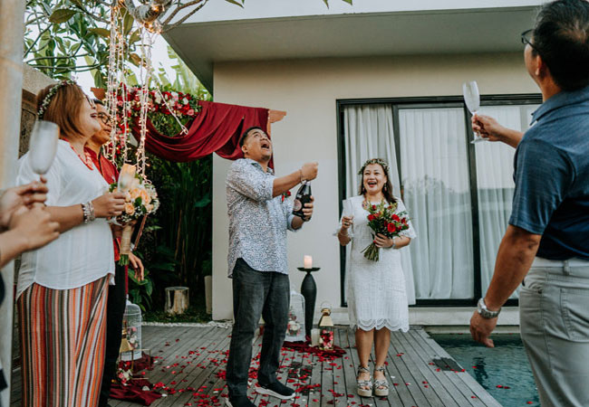 Vow-Renewal-with-Champagne-Celebration