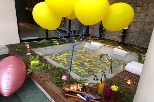 Tropical-Fruit-bath-cover